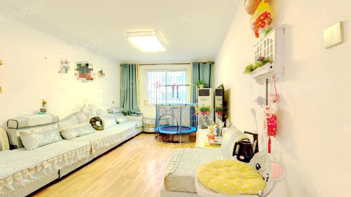 政通路130号二手房实景图