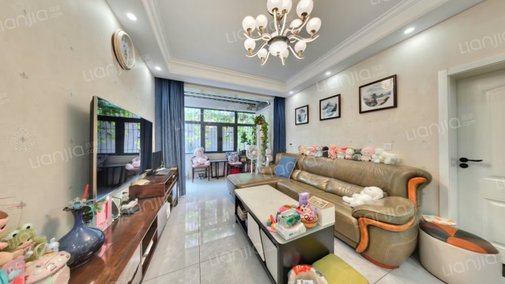 秦岭路243号院二手房实景图