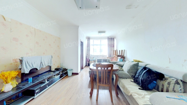 六化建育才小区二手房实景图