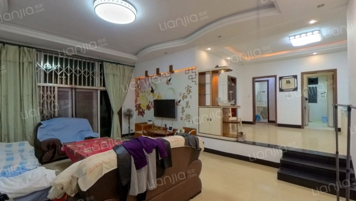 金碧華庭二手房实景图