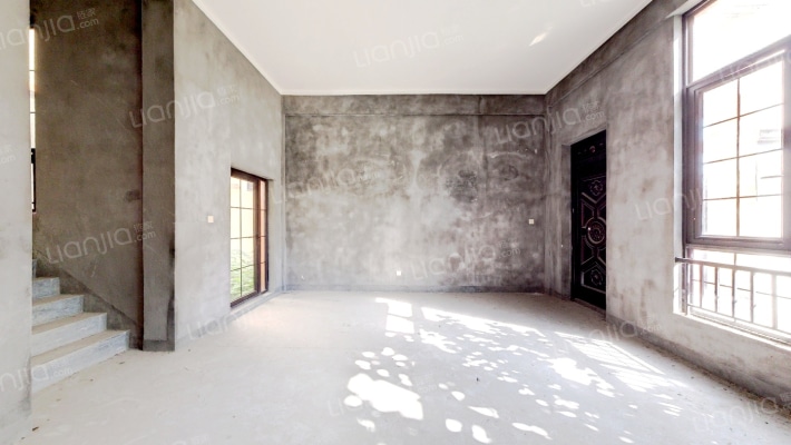 半岛华府二手房实景图