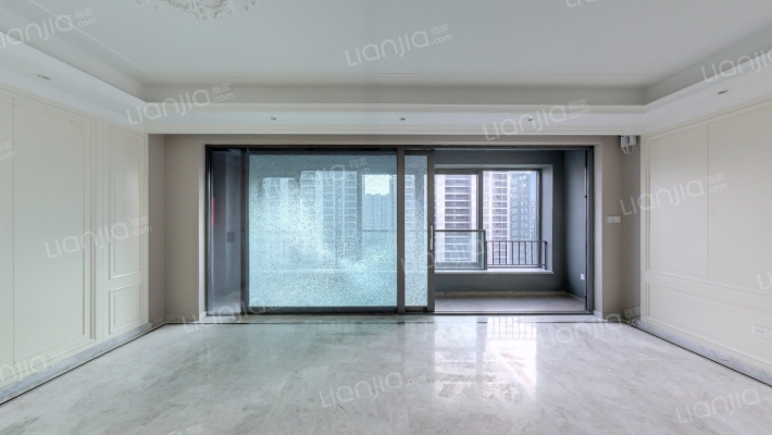 多弗绿城翠湖里二手房实景图