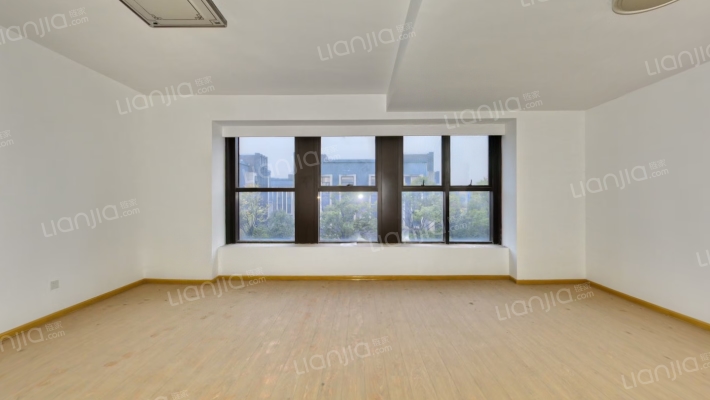 兴瑞汇金国际二手房实景图