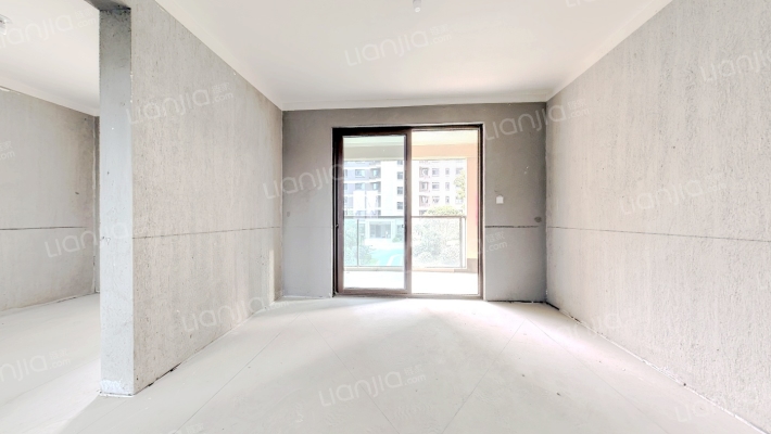 四季华庭二手房实景图