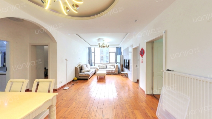 铂金时代公寓二手房实景图