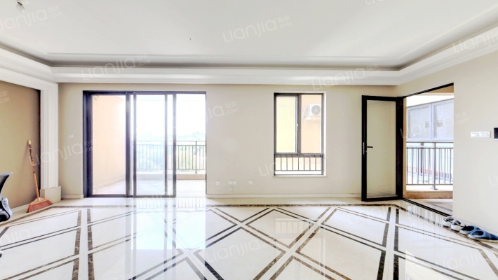 同创滨江二手房实景图