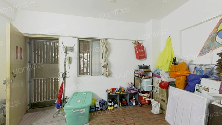 皇家花园二手房实景图