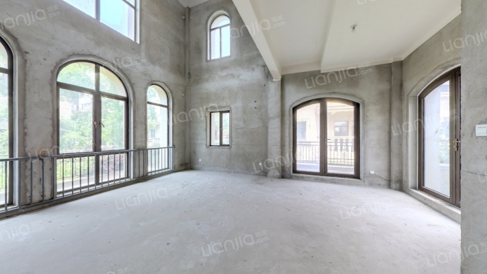 一湾湖墅二手房实景图