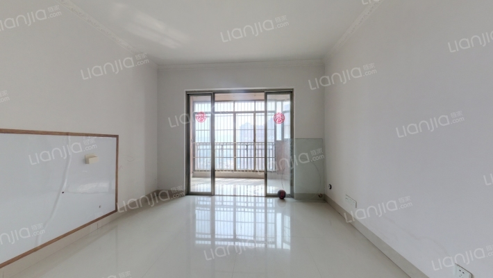 龙胤凤凰城二手房实景图