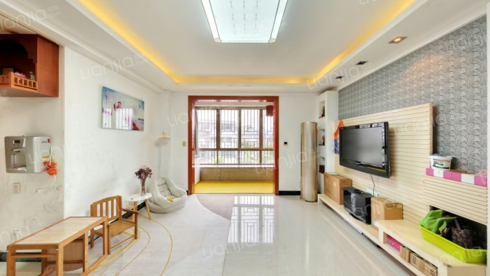 傲江景城C区二手房实景图