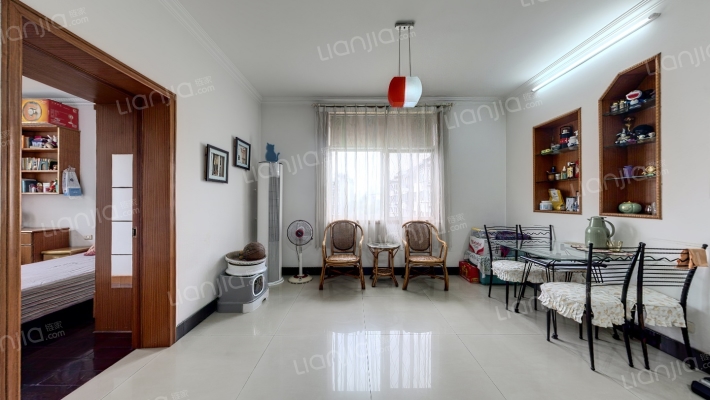 安居苑B区二手房实景图