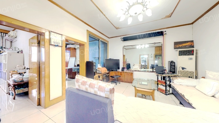 过街楼街98号二手房实景图