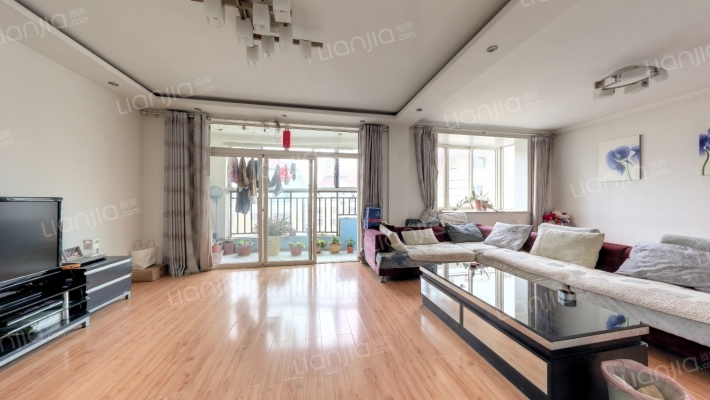 香港花园B区二手房实景图