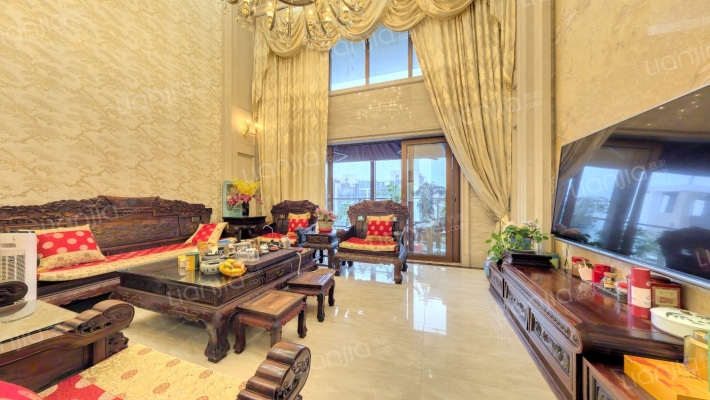 莱蒙水榭春天5期二手房实景图