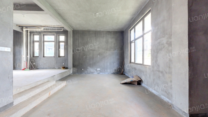 昆仑府天鹅堡二手房实景图