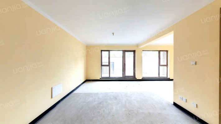 龙湖华煜江与城（二期）二手房实景图