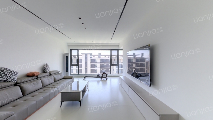 保利天汇二手房实景图