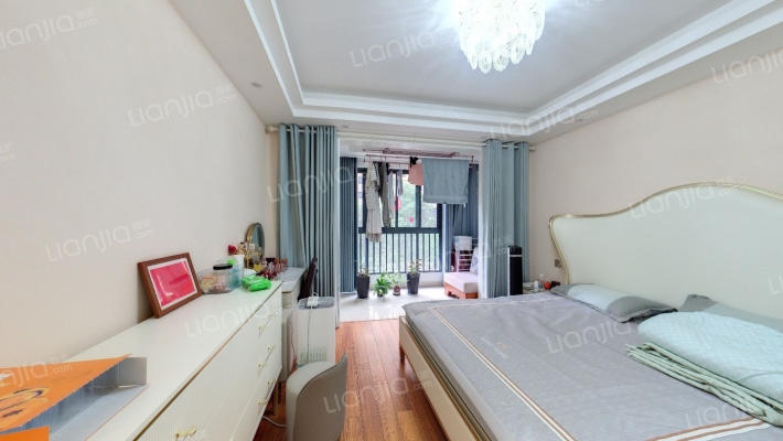 晨朗东方花园二手房实景图