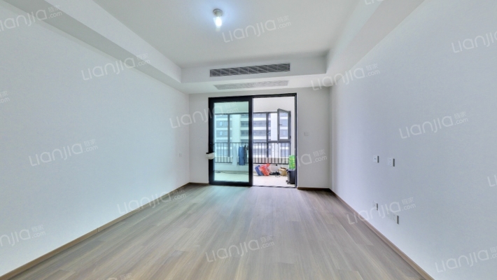 龙湖天璞二手房实景图