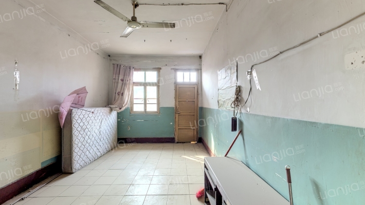 郑新里156号二手房实景图