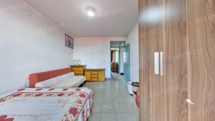 站前南铁路楼二手房实景图