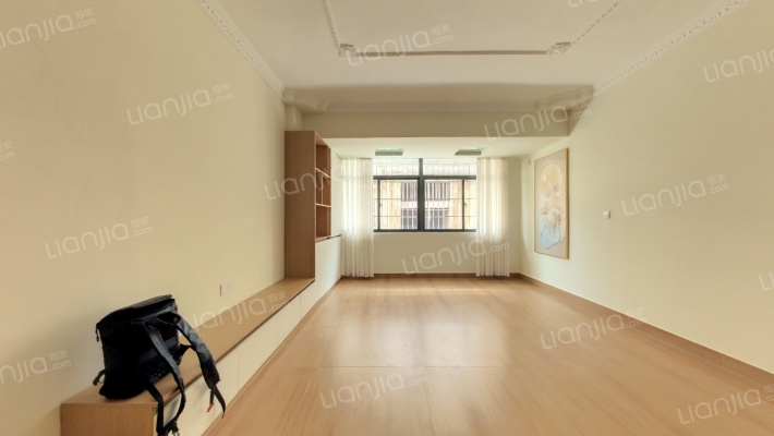 港东小区二手房实景图