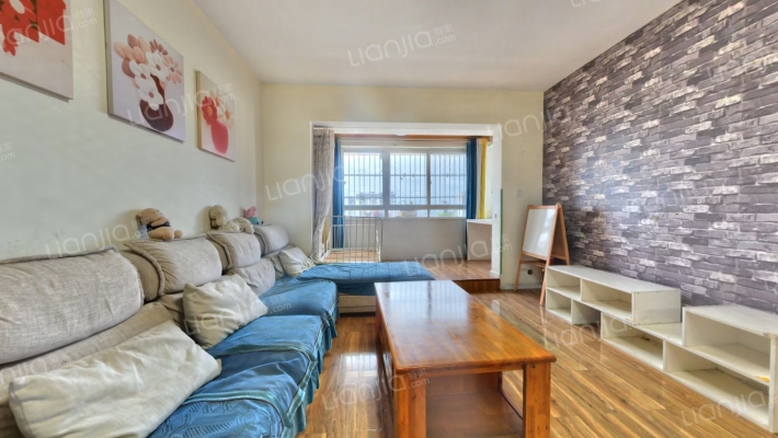 香木林花园里二手房实景图