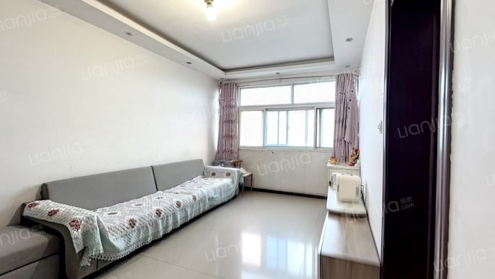 建鑫住宅二手房实景图