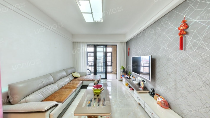 中骏蓝湾尚都二手房实景图