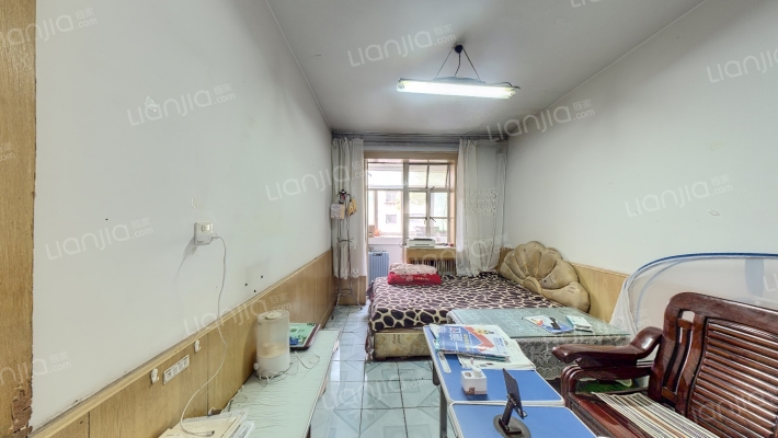 服务公司家属院二手房实景图