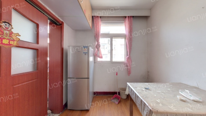 中建八局二手房实景图