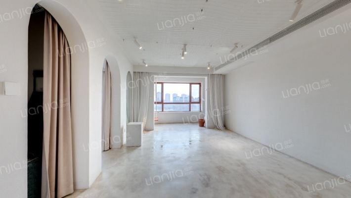 天成铂悦二手房实景图