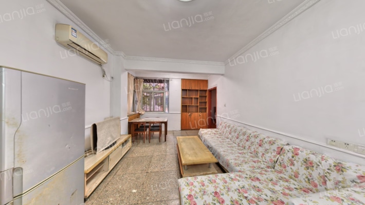 白云家园二手房实景图