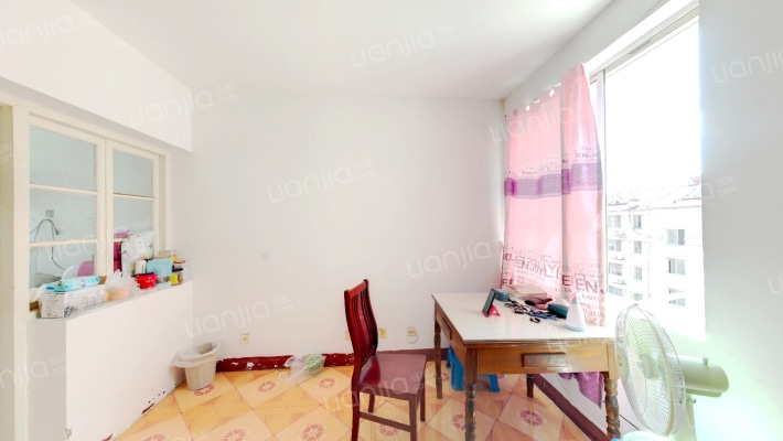 新开中苑二手房实景图