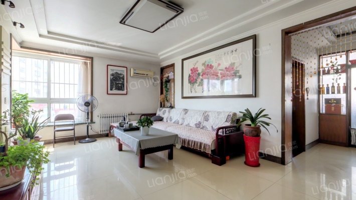 天虹花园B区二手房实景图