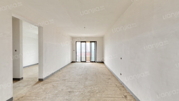 绿地悦滨江二手房实景图