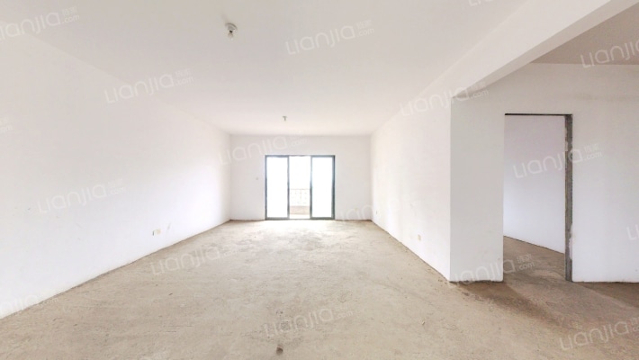 鸿涛翡翠湾二手房实景图