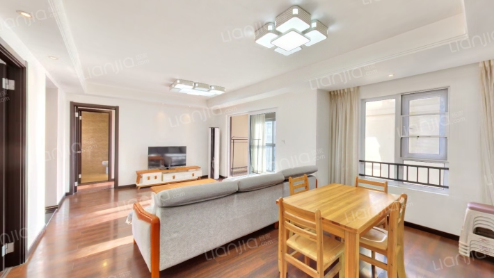 万科理想城一期二手房实景图