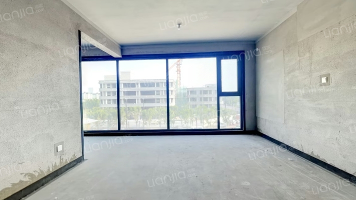建业御龙湾二手房实景图