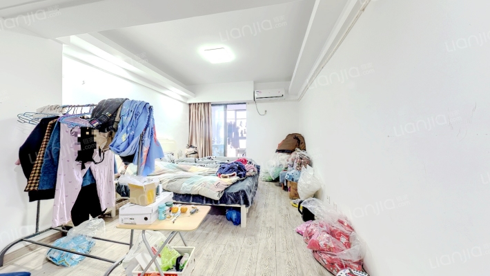 聚宝大厦二手房实景图