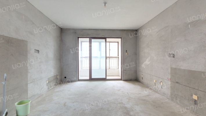 金吉华冠苑二手房实景图