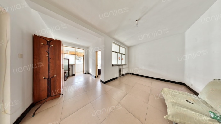 229队南小区二手房实景图