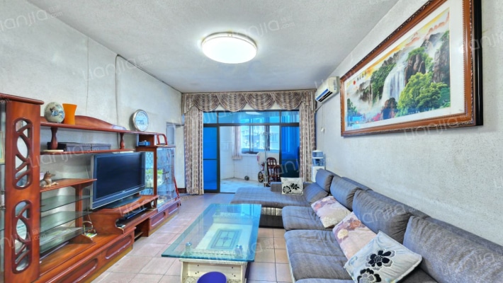 三强南路一段174号二手房实景图