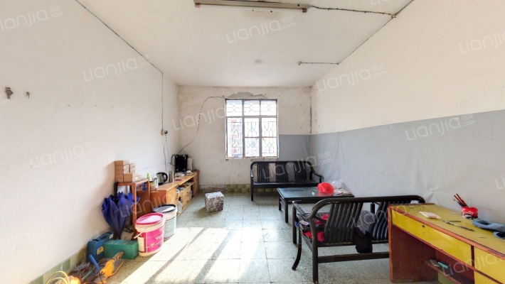 兴业街二手房实景图