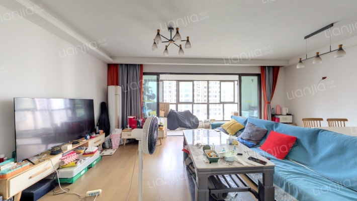 阳光城蜜桃园二手房实景图