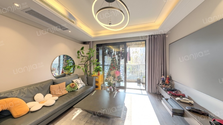 绿城深蓝二手房实景图