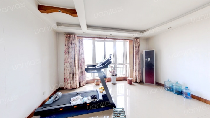 怡禾风景二手房实景图