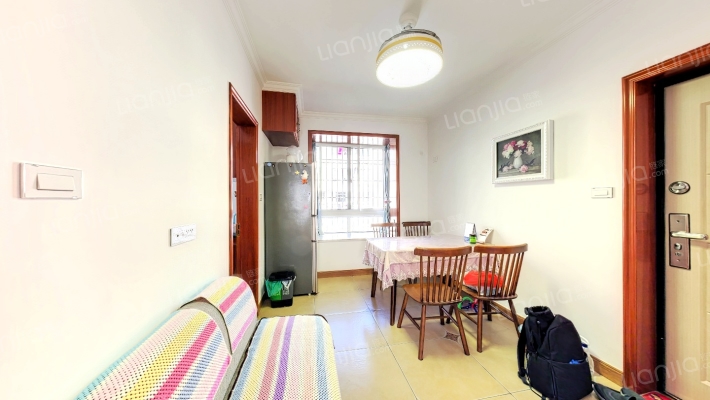 秋泾公寓二手房实景图