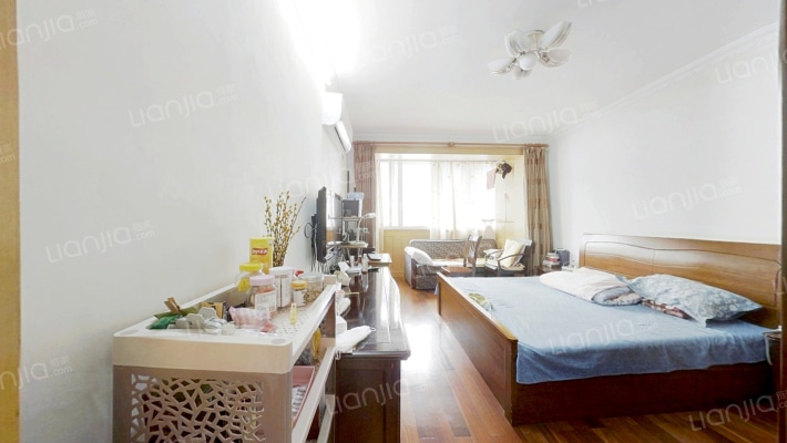 新泾路120弄二手房实景图