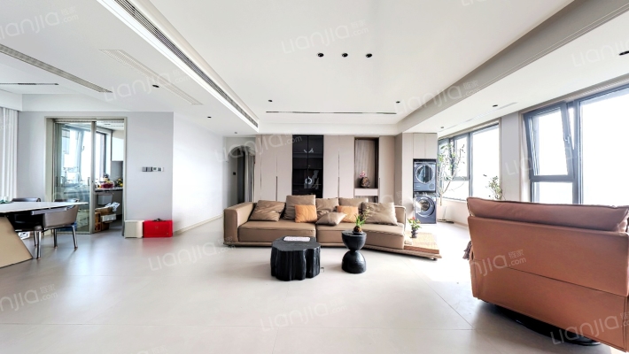 绿地IFC中央公馆三区二手房实景图